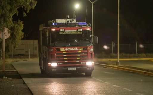 Tragedia en el barrio Laprida: una persona mayor murió tras incendiarse su casa