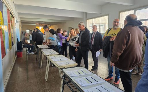 Docentes reclaman por la titularización de horas: “Están buscando un recorte y una reforma educativa”