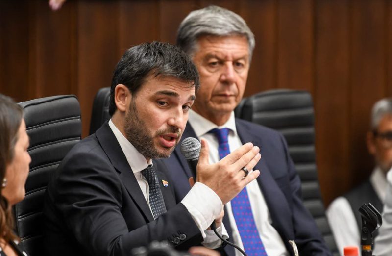 <strong>Torres agitó el debate por YPF y pidió “decir la verdad” sobre el futuro del petróleo en Chubut</strong>