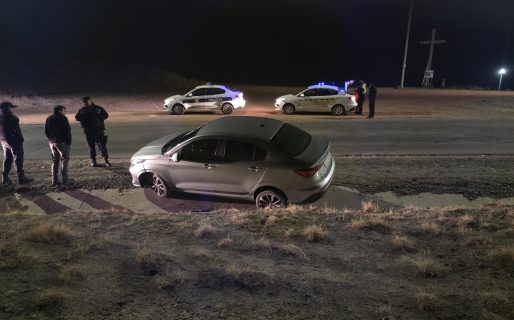 Conducía en estado de ebriedad y despistó en el Camino Del Centenario