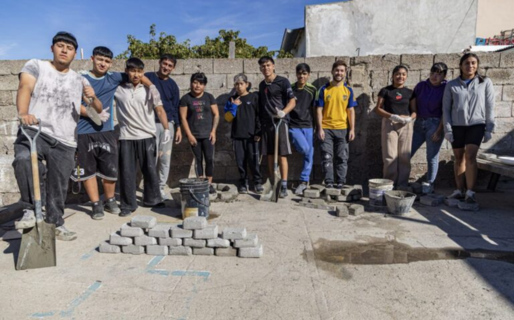 Se desarrolló un taller de Construcción de Fogón y Bloque en el Centro de Inclusión para Adolescentes “La Esquina”