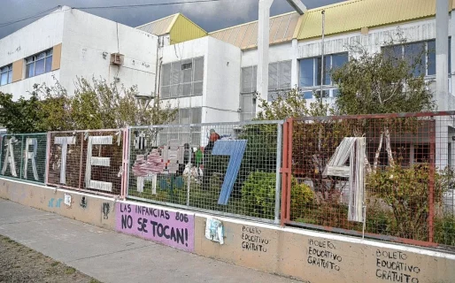 “Danzas en las escuelas secundarias ha quedado eliminada”: peligran las fuentes laborales de los profesores