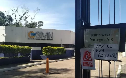 Advierten que el Gobierno evalúa hasta 700 despidos en el Servicio Meteorológico Nacional