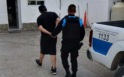 Detienen a un hombre con pedido de captura vigente en el barrio José Fuchs