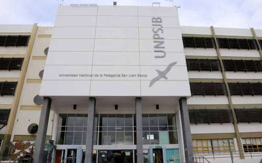 Docentes universitarios iniciaron una semana de paro contra el desfinanciamiento