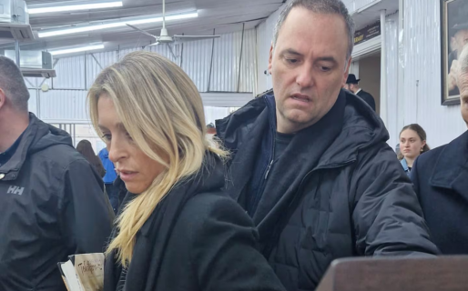 Diputados: la oposición pidió interpelar a Manuel Adorni por el viaje de su esposa en el avión presidencial