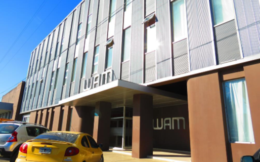 Se tiró del 3er. piso de un hotel y admitió que consumió sustancias