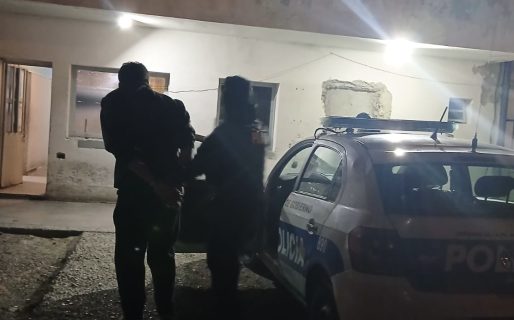 Violento episodio familiar: amenazó a su abuela con un cuchillo y causó destrozos en la vivienda