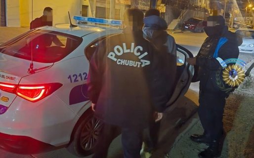 Madrugada de robos en la ciudad: Detuvieron a dos jóvenes tras una persecución en zona sur