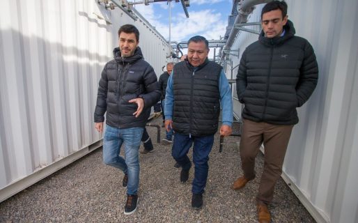 Con el barril por encima de los USD 100, Torres exigió más inversiones tras el traspaso de Manantiales Behr