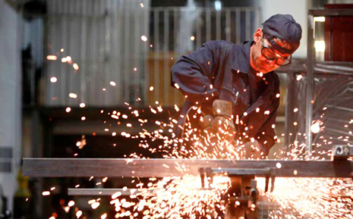 La actividad industrial volvió a caer en febrero: cuáles fueron los sectores más afectados