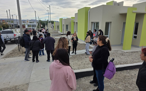 El Gobierno provincial concretó la entrega de 19 viviendas en el barrio Próspero Palazzo