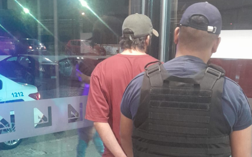 Intentó robar en un supermercado, pero terminó detenido