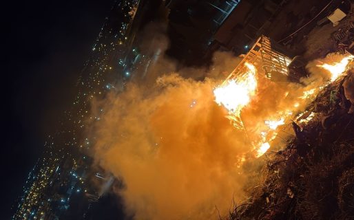 El fuego consumió una vivienda en construcción en Zona de Quintas