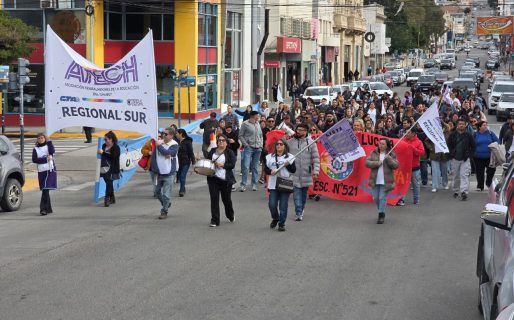 “El sector no soporta más esperar”: docentes paran tras la suspensión de la mesa salarial