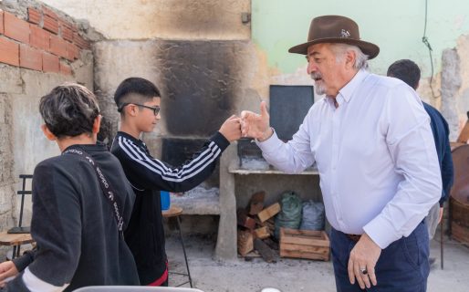 El intendente acompañó en La Esquina la concreción del proyecto de fogones impulsado por jóvenes