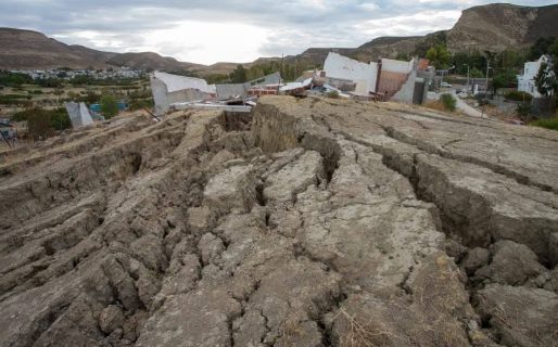 Othar firma la resolución para atender la emergencia de hábitat provocada por el Cerro Hermitte