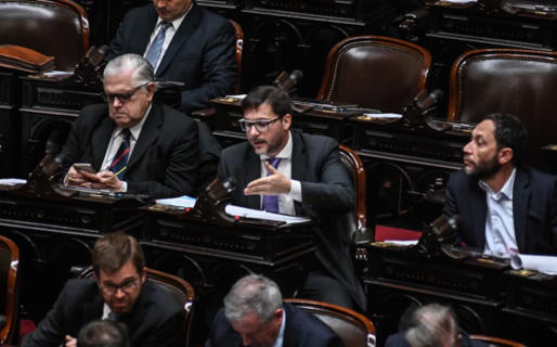 Avanza en Diputados el pedido de la oposición para interpelar a Manuel Adorni por su patrimonio