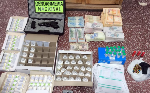Interceptaron una encomienda con fentanilo y propofol en Chubut: encontraron drogas, dinero y armas