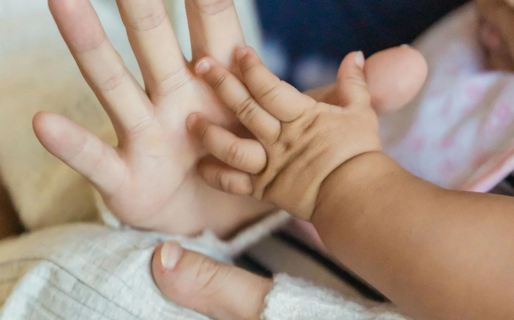 Ordenan a una obra social cubrir un tratamiento de fertilización a dos mujeres en Chubut