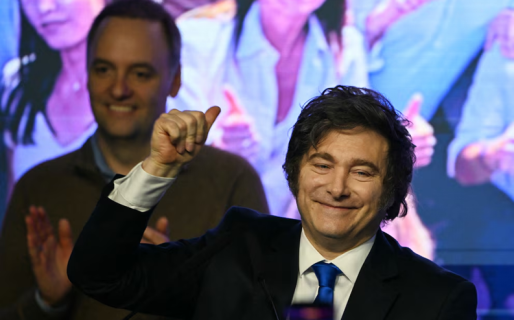 A la espera de la presentación jurada de Adorni, el Gobierno volvió a apoyarlo