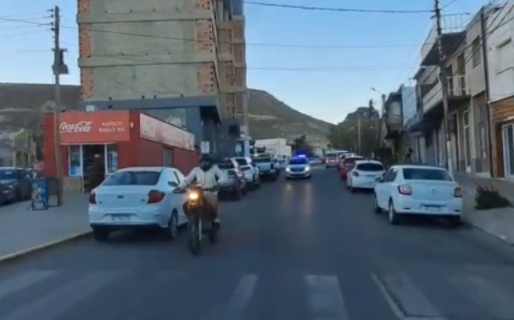 Escapó de la Policía en contramano en hora pico
