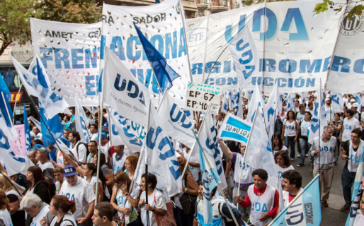 La Justicia suspendió la aplicación de la reforma laboral en el sector docente: qué implica la medida