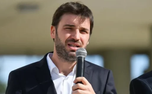 <strong>Torres formalizó por decreto el destino exclusivo de los fondos recuperados de ANSES para los jubilados chubutenses</strong>