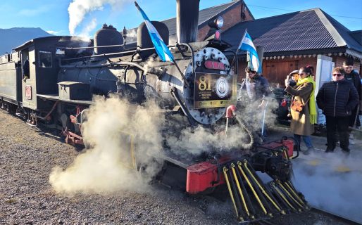 La Trochita celebró el 81° aniversario de su llegada a Esquel