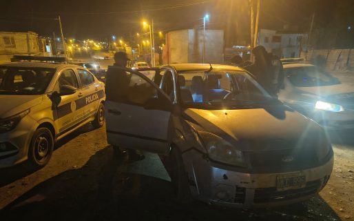 Abandonó su auto tras huir de la policía y hallaron droga en el interior