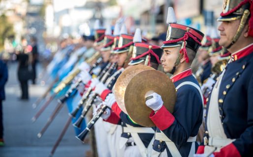 Comodoro vivió una multitudinaria jornada patria con el tradicional desfile del 25 de Mayo