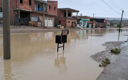 “Se nos mojó todo”: una mamá del Máximo Abásolo pide ayuda urgente para su casa