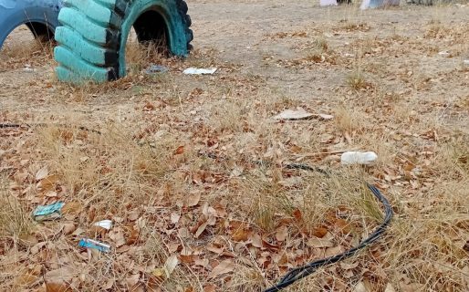 Peligro en Parque Edén: denuncian cables expuestos tras intento de robo y aún no hay solución