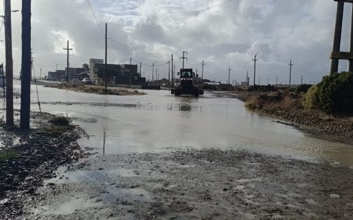 Por el agua acumulada en zonas en obra, el Municipio debió acelerar tareas de drenaje