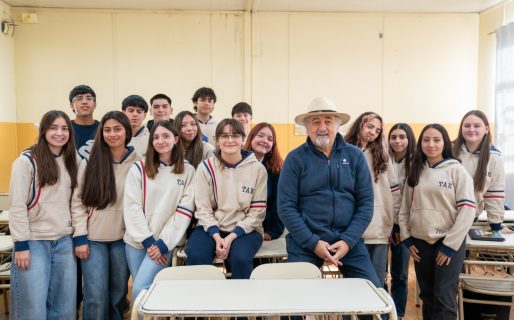 Alumnos del TAE presentaron al intendente proyectos de investigación sobre diversos sectores productivos