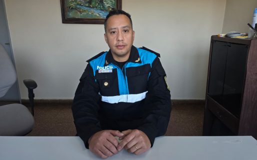 Tensión y disparos en plena zona comercial: Un hombre se refugió en una verdulería tras ser atacado a balazos