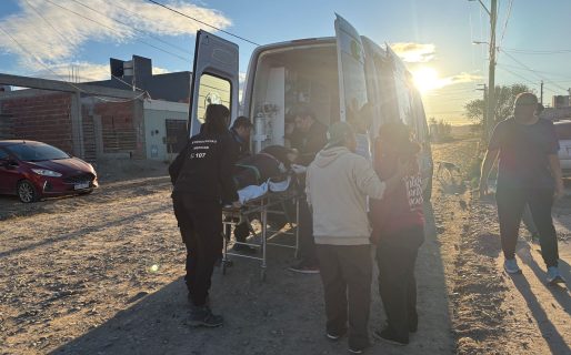Se cayó del techo de su casa, se golpeó la cabeza y debió ser hospitalizado