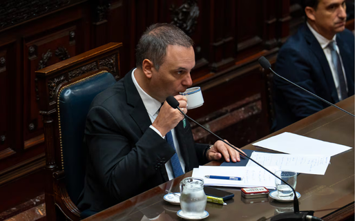 Por impulso de la oposición, Diputados convocó a una sesión especial para pedir la interpelación de Adorni