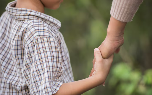 Buscan una familia adoptiva para un niño de 9 años
