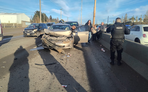 Tres vehículos chocaron en avenida Yrigoyen