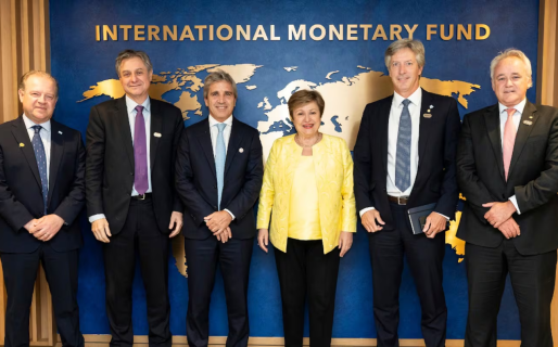 El directorio del FMI aprobó la segunda revisión del acuerdo y envía US$1000 millones a la Argentina