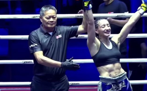 Yocelyn Balboa debutó en Muay Thai con un nocaut en Tailandia