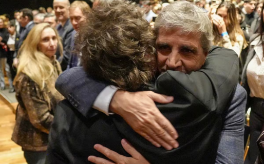 Aferrados a la tabla salvadora de la economía
