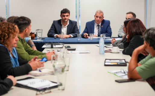 Provincia ofreció a los docentes una recomposición salarial por encima de la inflación más mejora al básico