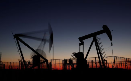 El petróleo baja más del 5% en medio de la expectativa por un acuerdo entre EE.UU. e Irán