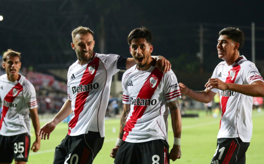 Triunfazo agónico de River con 10 jugadores