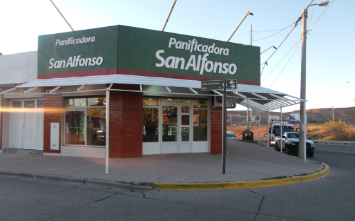 El local ocupado históricamente por San Alfonso fue puesto en alquiler