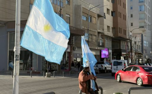 La fiebre por la Scaloneta disparó las ventas en pleno festejo: «La gente viene motivada y se llevan las camisetas»
