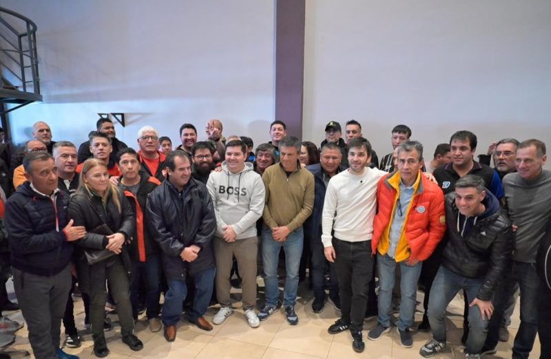 Torres garantizó que los bienes de YPF serán para los clubes e instituciones de Comodoro, sin intermediarios