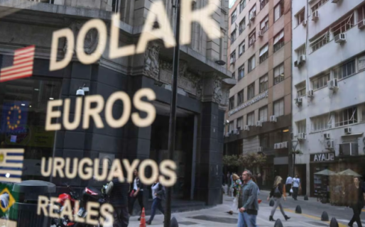 En lo que va de junio, el dólar subió por encima de la inflación y los analistas prevén que continuará bajo presión
